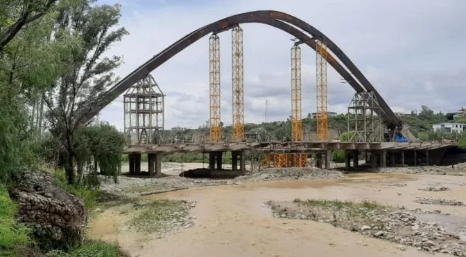 ALCALDÍA RESUELVE CONTRATO DEL PUENTE 4 DE JULIO