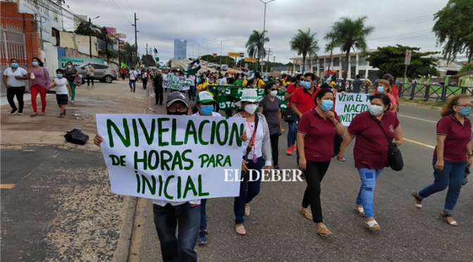 Maestros marcharán el 8 de febrero en protesta por la currícula; Arce les pide actualizar sus conocimientos