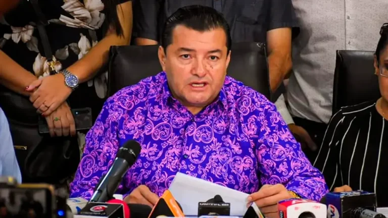 Aprehenden a Jhonny Fernández tras declarar por ‘caso Pavimento’