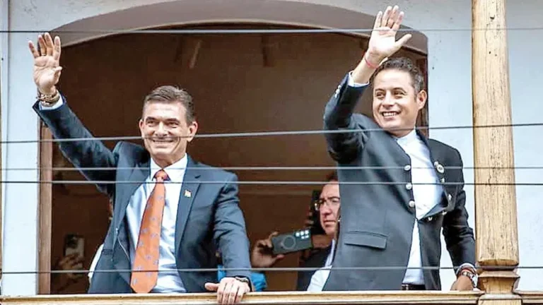 Lara tilda de “Pinocho” a Rodrigo Paz y dice que “carga la cruz” de haberlo ayudado a ganar