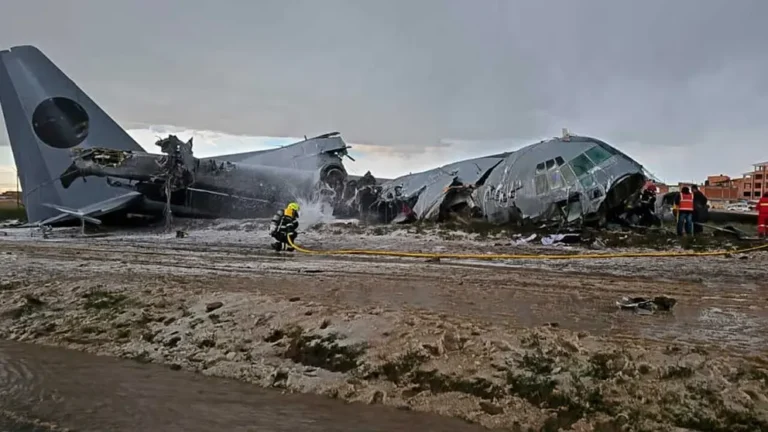 Avión sufre accidente en El Alto; trasladaba divisas