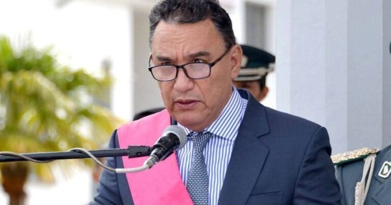 Renuncia el ministro de Defensa Marcelo Salinas; Gobierno aún no explica las causas
